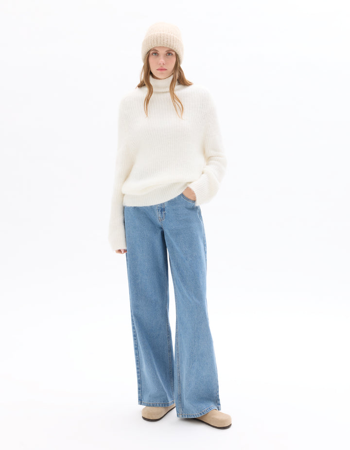 Wide-leg jeans