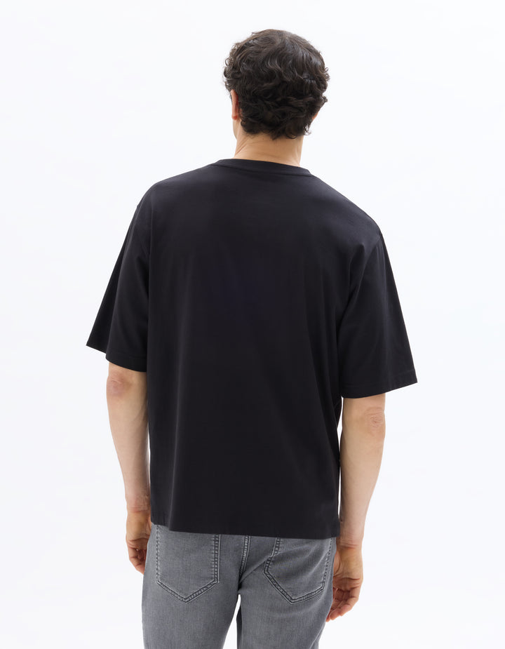 Unisex - Knitted - T-Shirt - Short sleeves - U / V / round neck