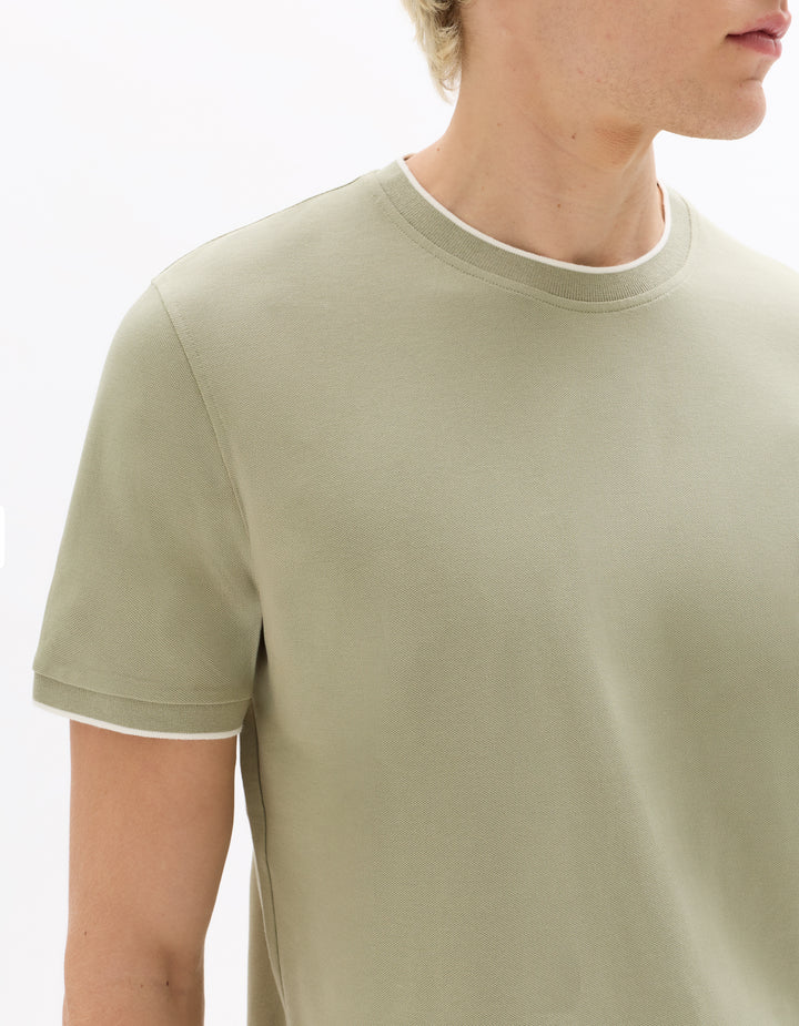 Unisex - Knitted - T-Shirt - Short sleeves - U / V / round neck