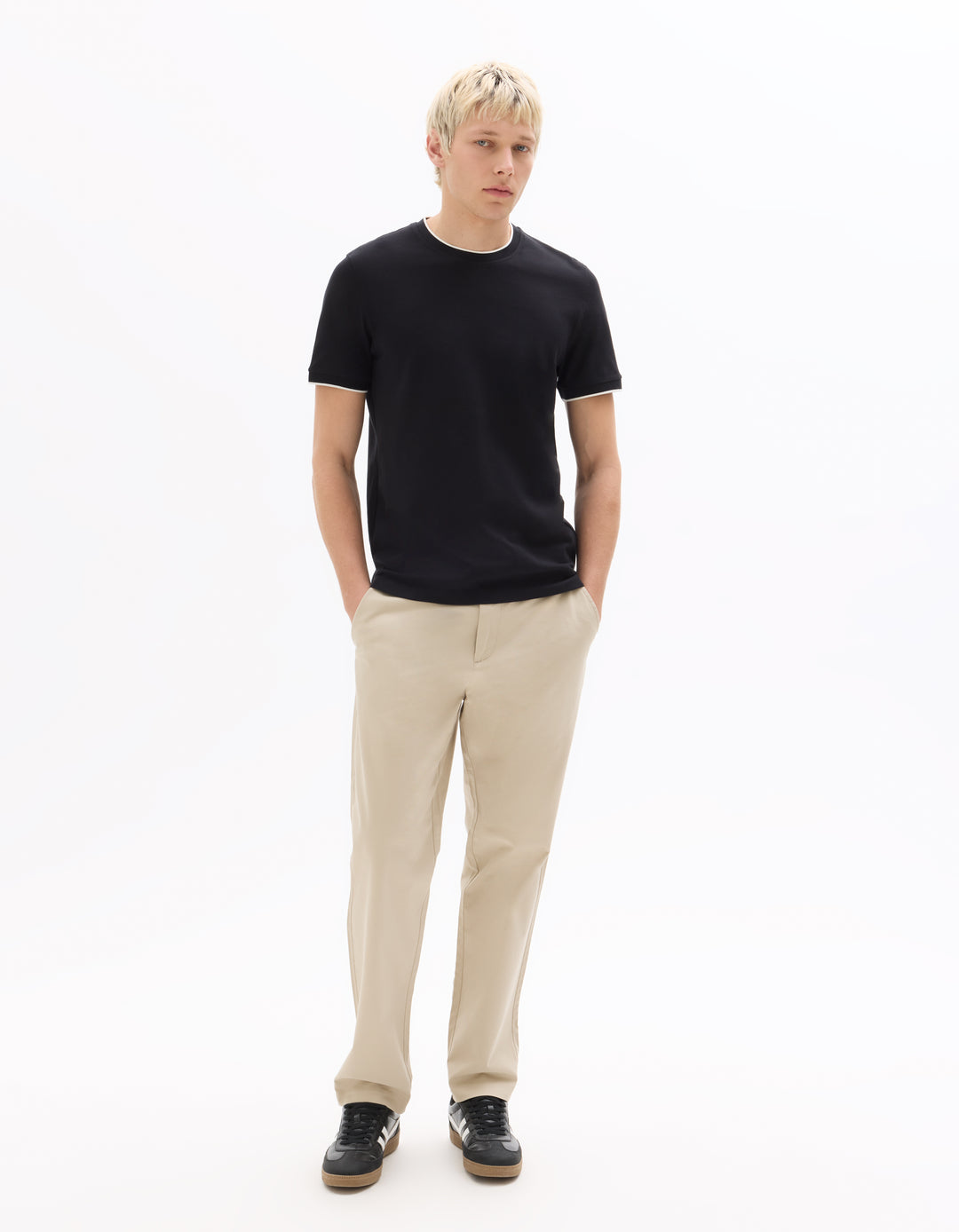 Unisex - Knitted - T-Shirt - Short sleeves - U / V / round neck