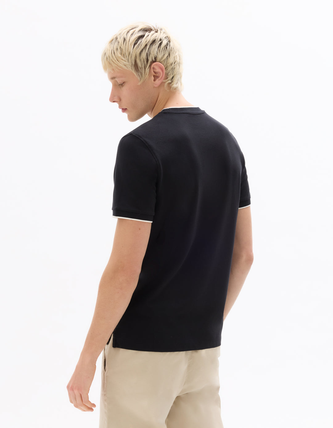Unisex - Knitted - T-Shirt - Short sleeves - U / V / round neck