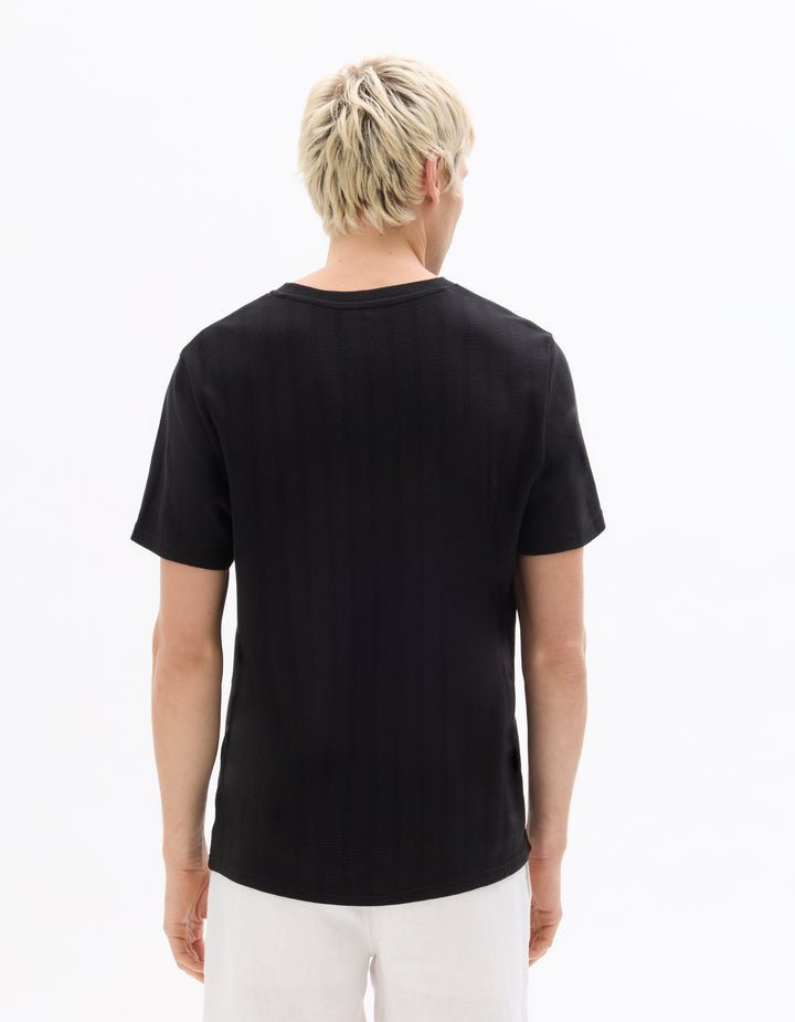 Unisex - Knitted - T-Shirt - Short sleeves - U / V / round neck