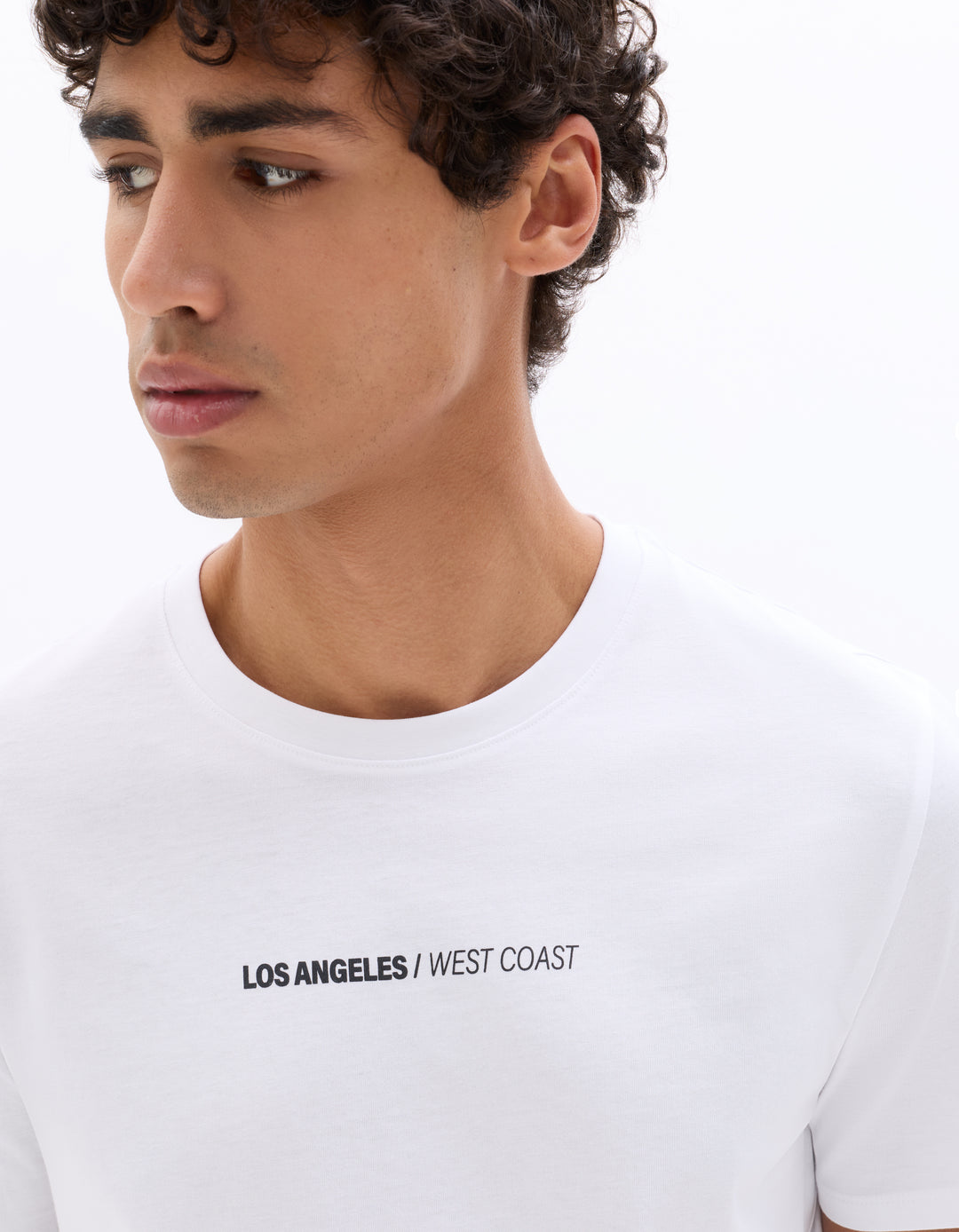 Unisex - Knitted - T-Shirt - Short sleeves - U / V / round neck