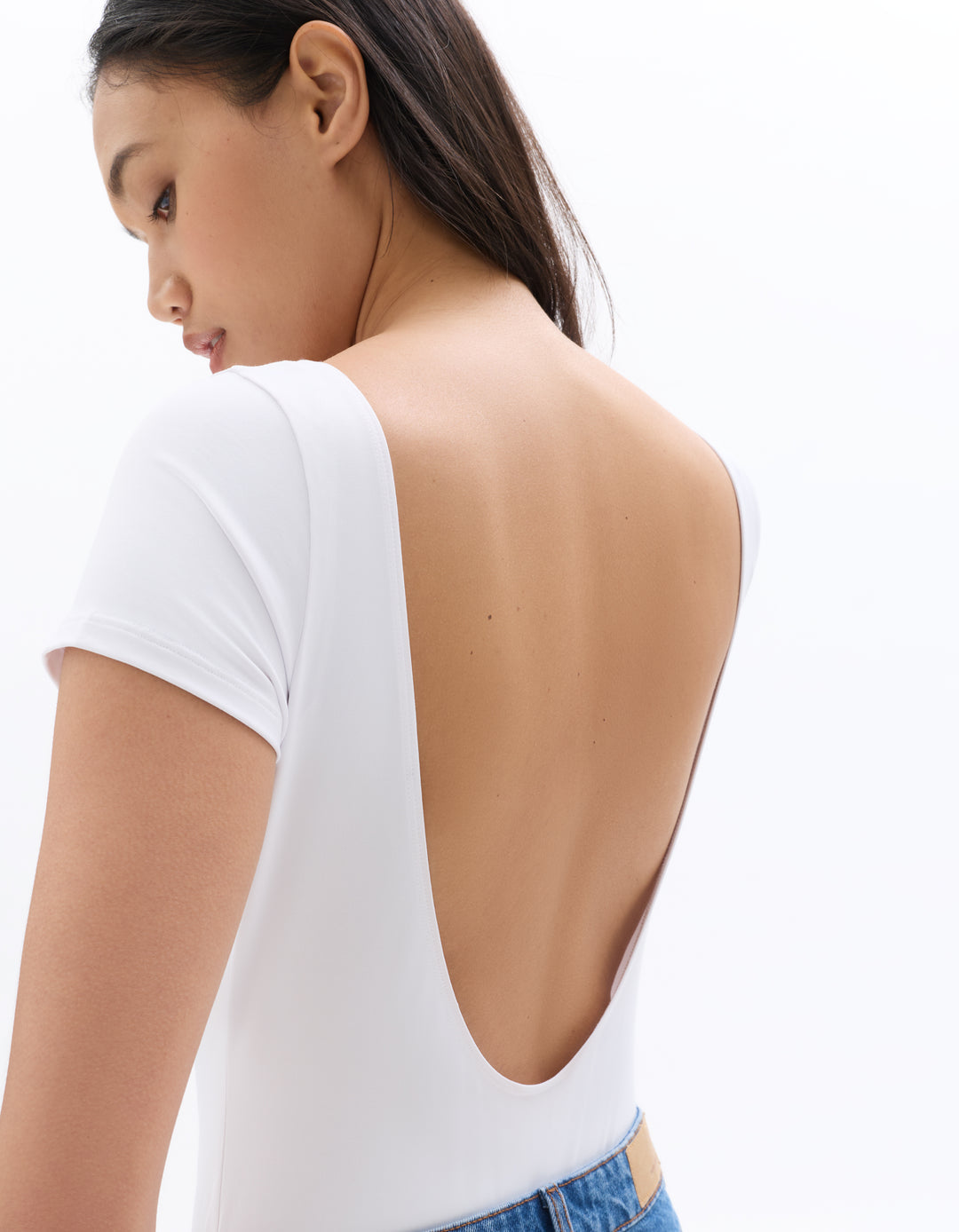 Short-sleeved stretch bodysuit