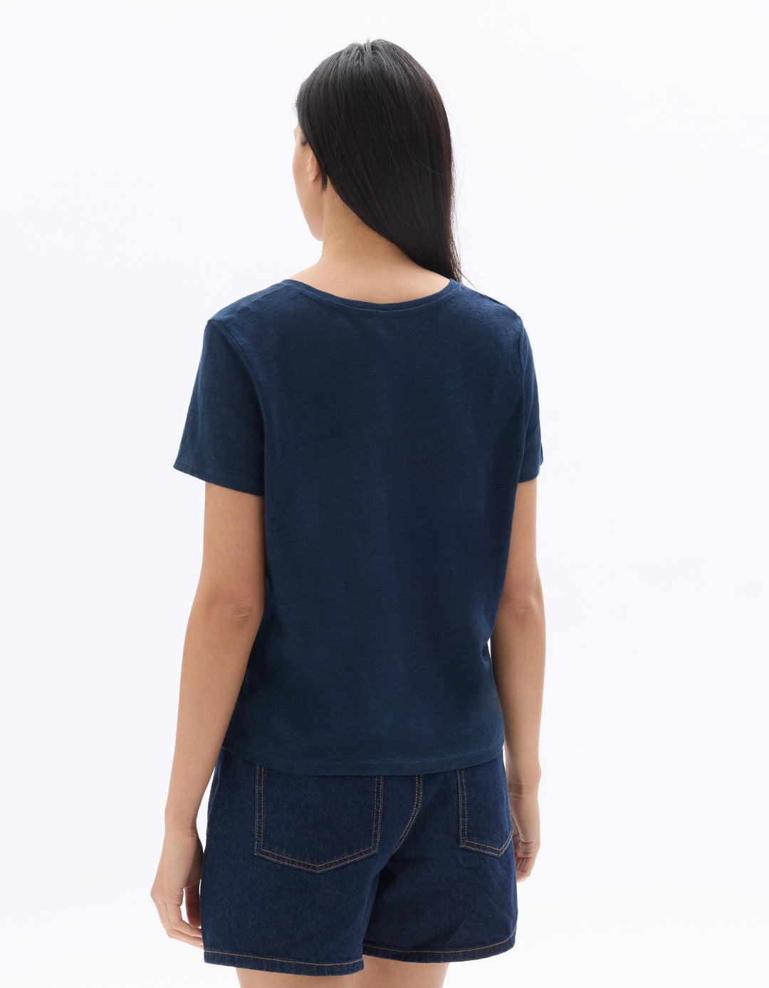 V-neck T-shirt 100% Linen