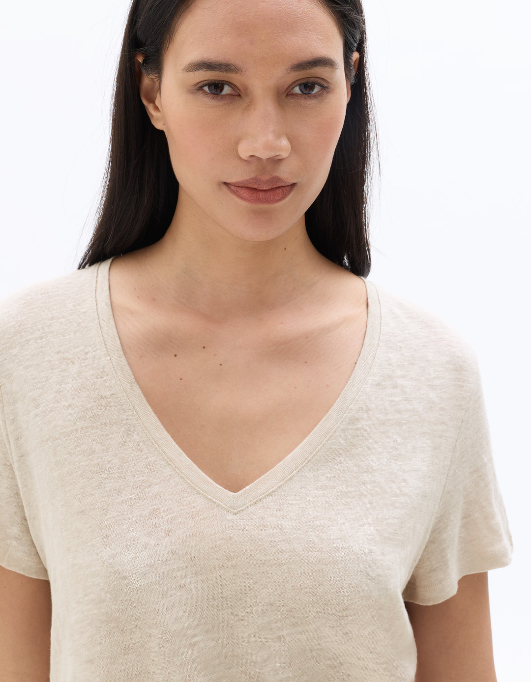 V-neck T-shirt 100% Linen