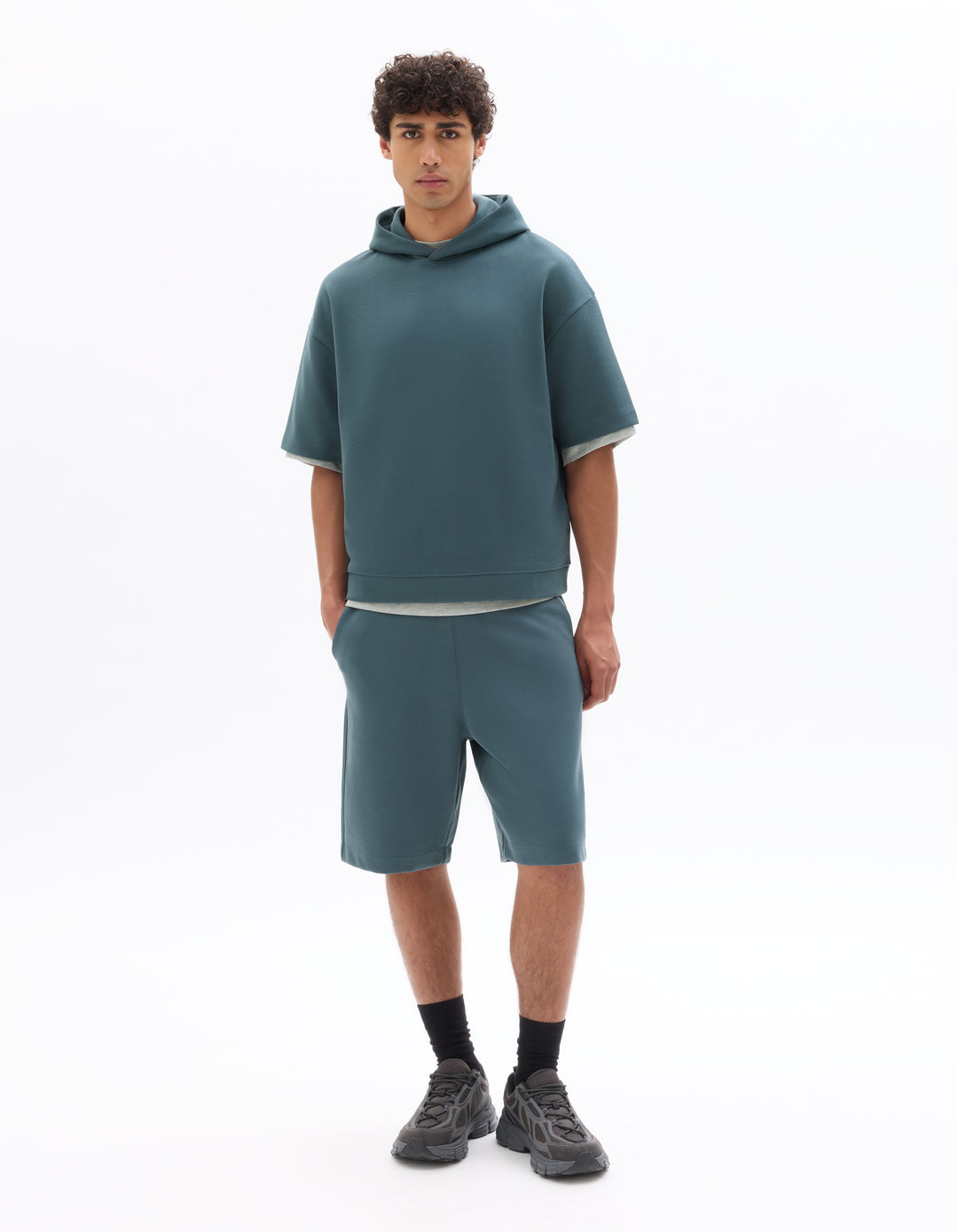 Unisex - Knitted - T-Shirt - Short sleeves - U / V / round neck