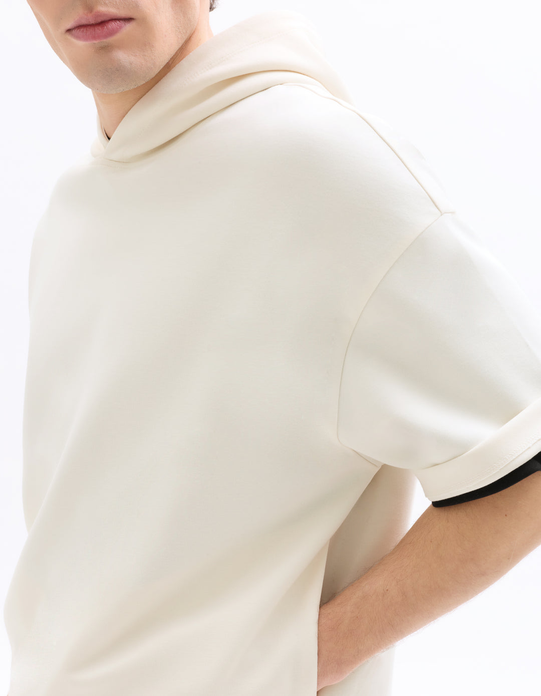 Unisex - Knitted - T-Shirt - Short sleeves - U / V / round neck