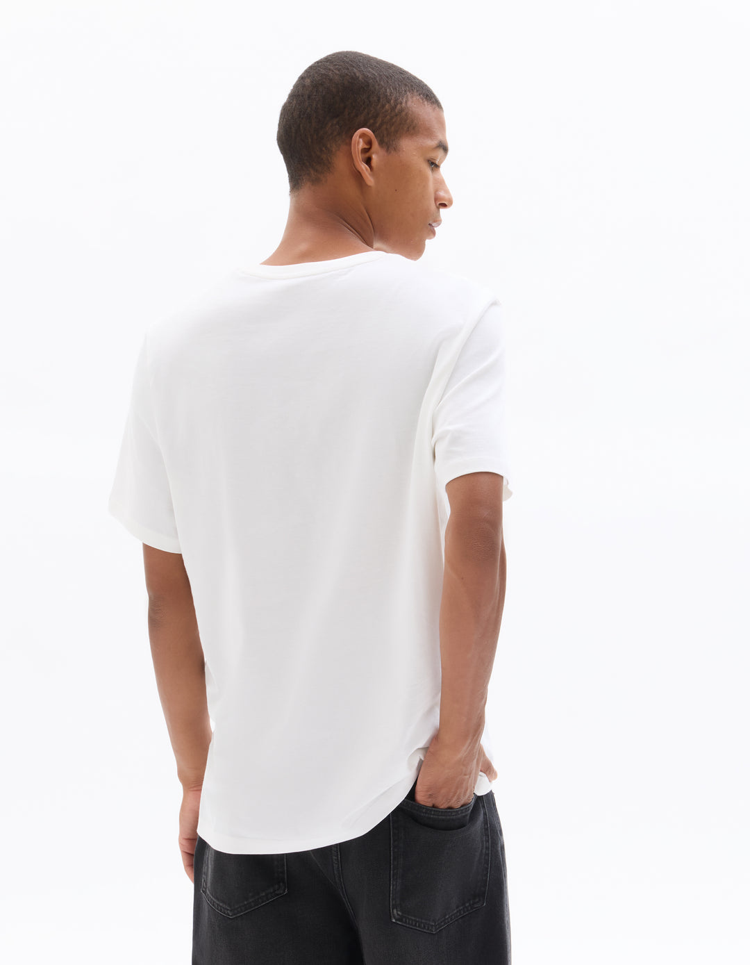 Unisex - Knitted - T-Shirt - Short sleeves - U / V / round neck