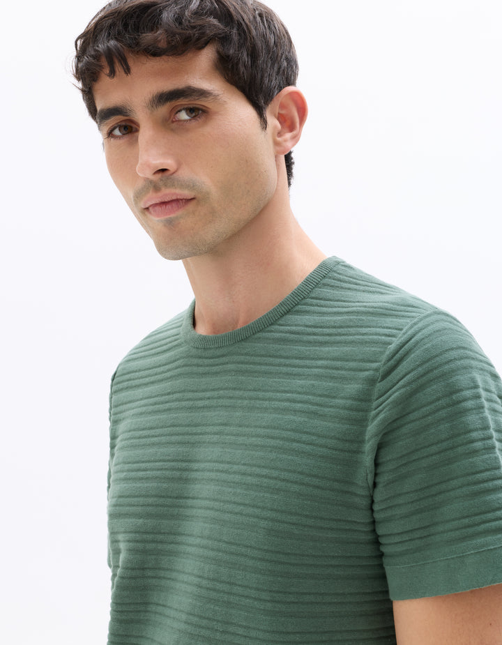 Unisex - Knitted - T-Shirt - Short sleeves - U / V / round neck