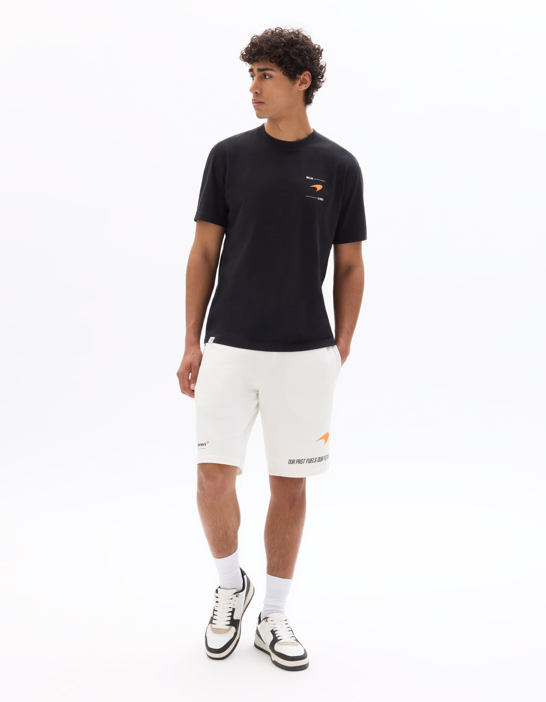 Unisex - Knitted - T-Shirt - Short sleeves - U / V / round neck