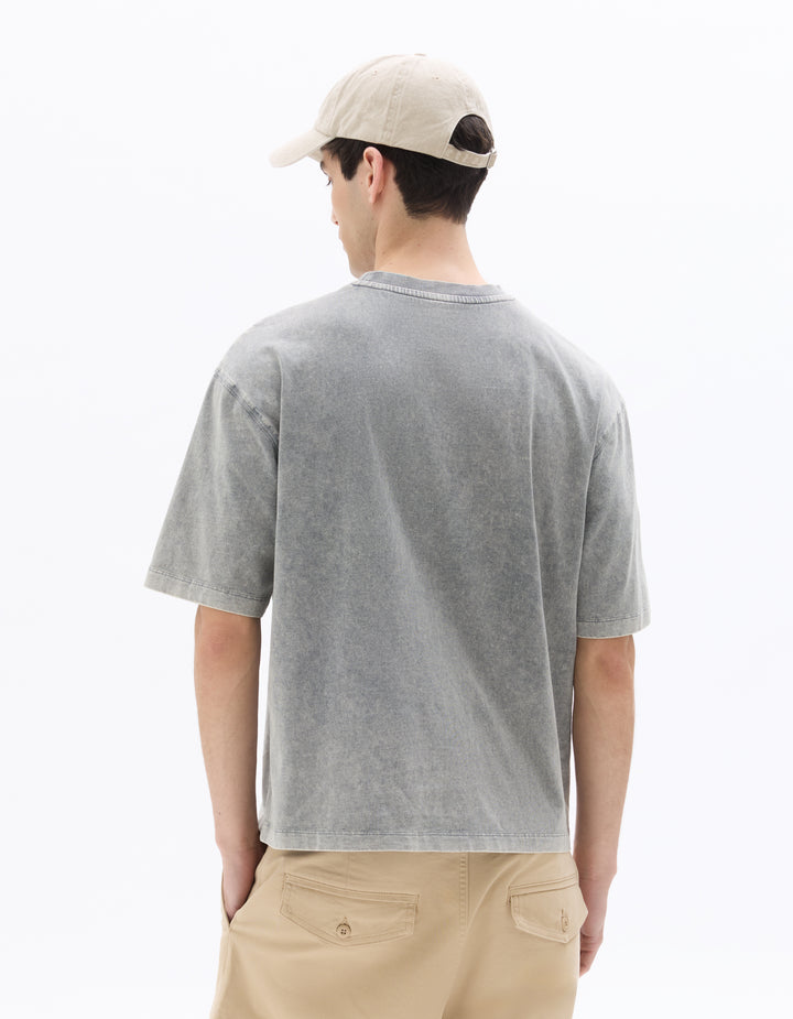 Unisex - Knitted - T-Shirt - Short sleeves - U / V / round neck