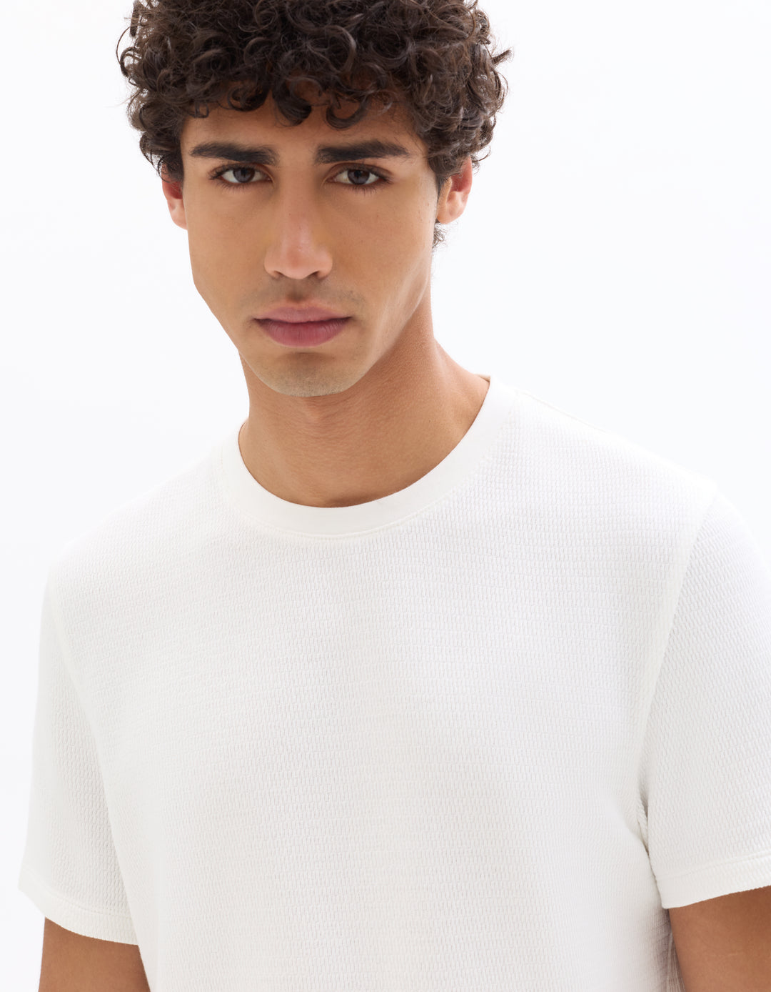 Unisex - Knitted - T-Shirt - Short sleeves - U / V / round neck