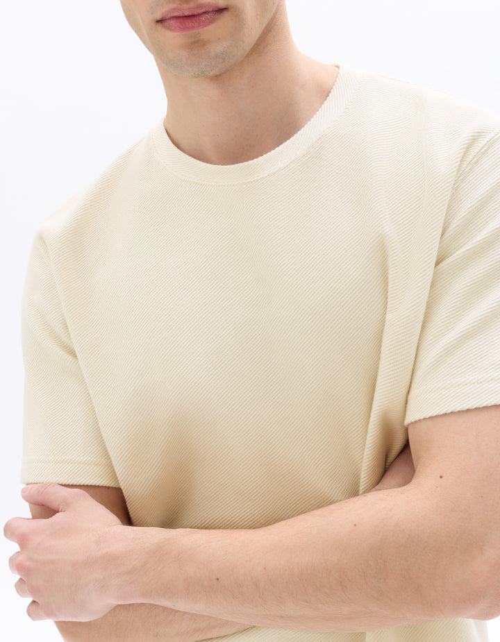 Unisex - Knitted - T-Shirt - Short sleeves - U / V / round neck