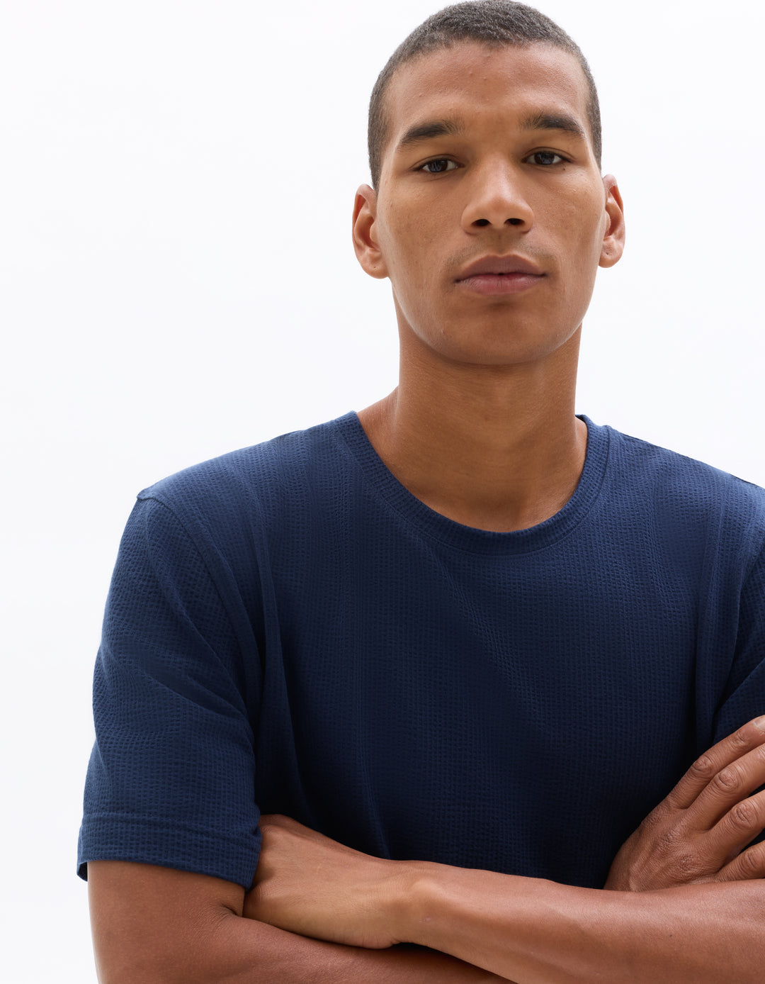 Unisex - Knitted - T-Shirt - Short sleeves - U / V / round neck