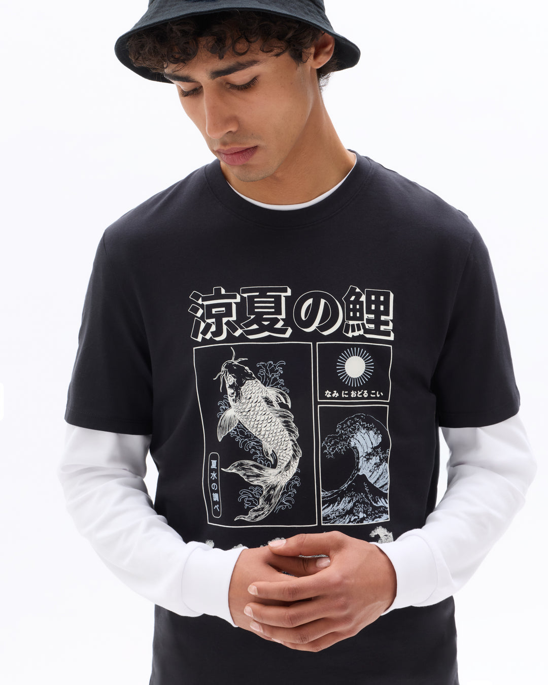 Unisex - Knitted - T-Shirt - Short sleeves - U / V / round neck