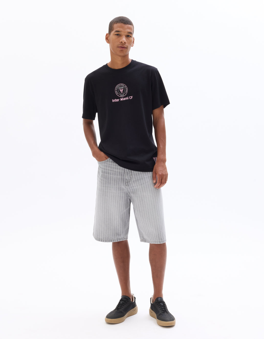 Unisex - Knitted - T-Shirt - Short sleeves - U / V / round neck