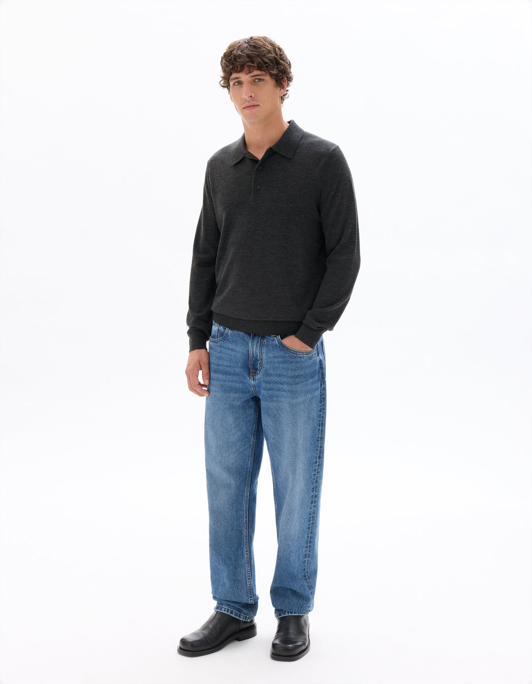 Unisex - Knitted - Sweater - Long sleeves - over 600 gr per piece