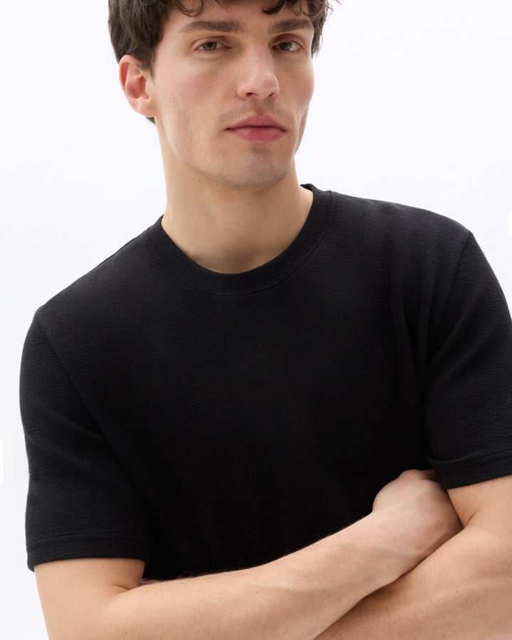 Unisex - Knitted - T-Shirt - Short sleeves - U / V / round neck