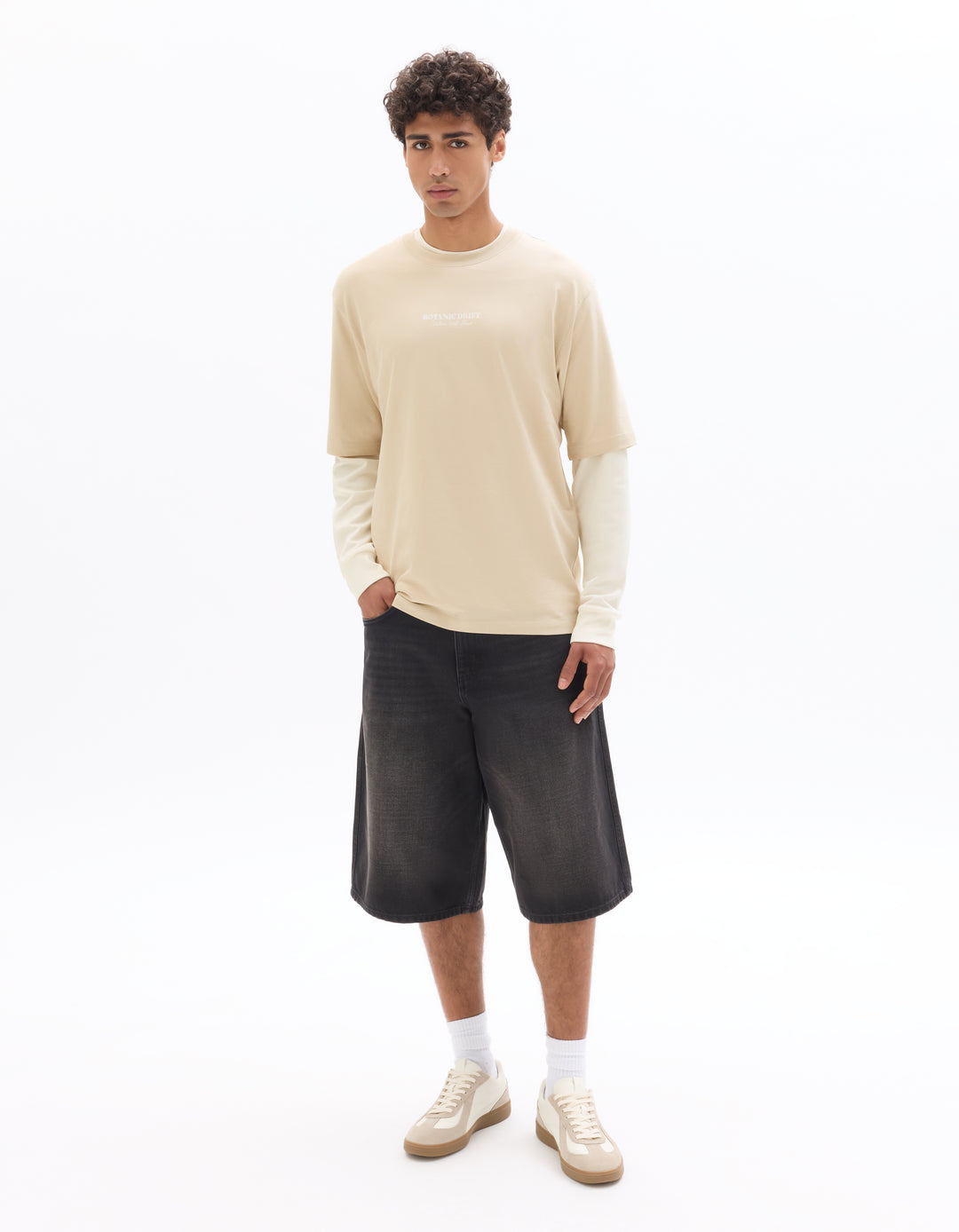 Unisex - Knitted - T-Shirt - Short sleeves - U / V / round neck