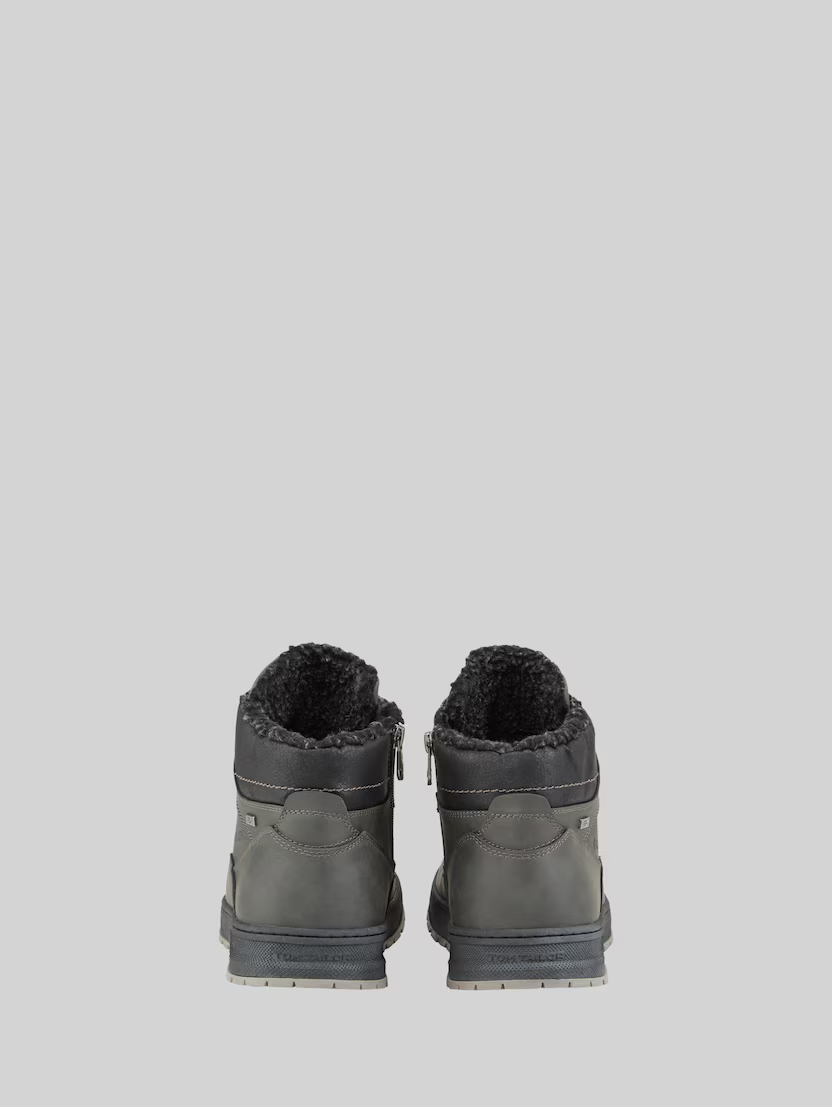 TT MEN SHOES