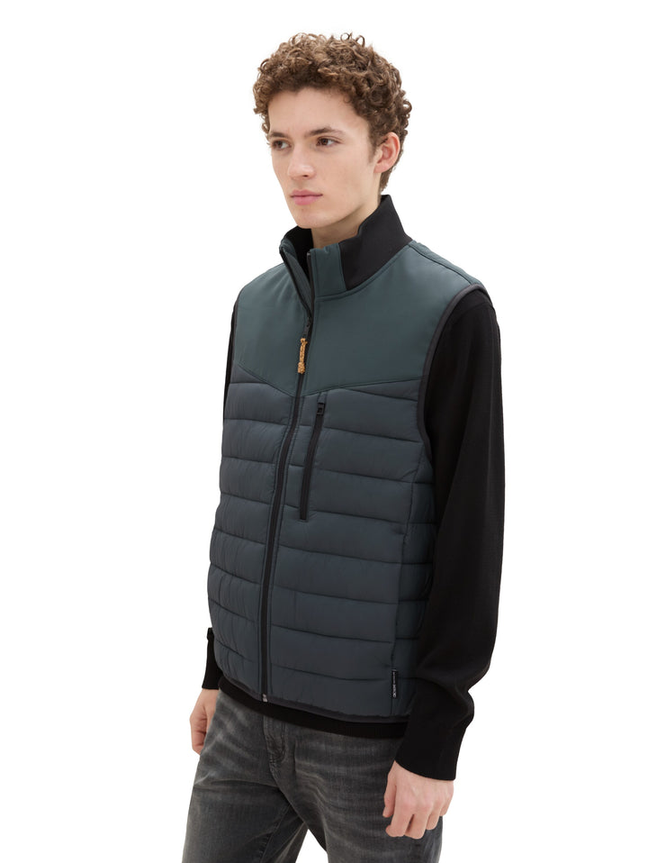 HYBRID VEST