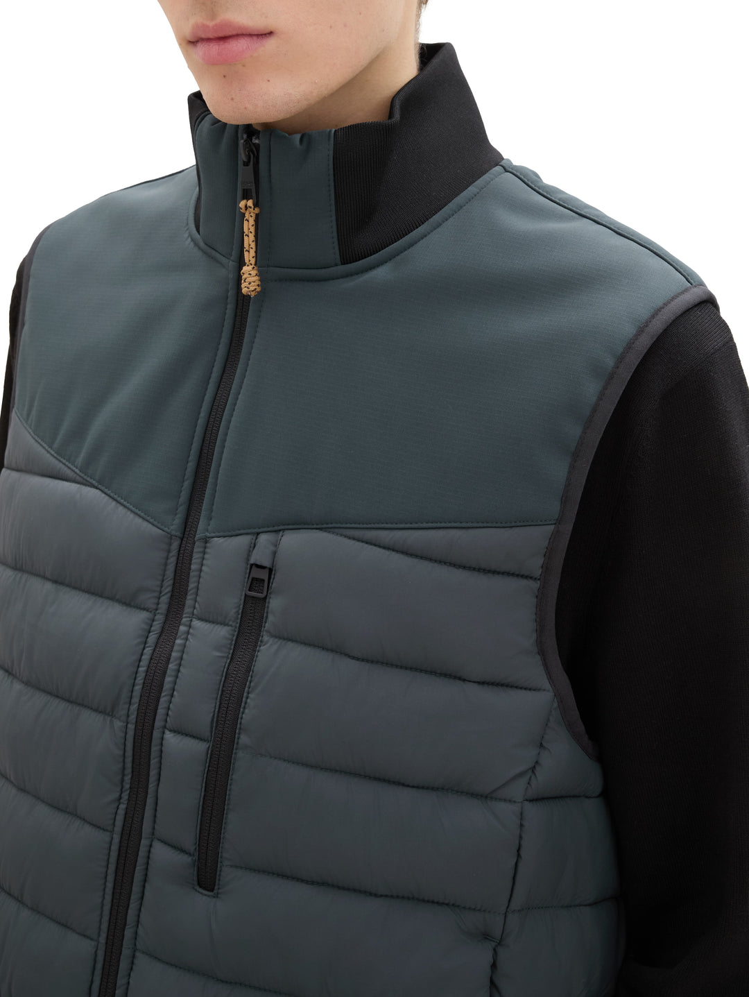 HYBRID VEST