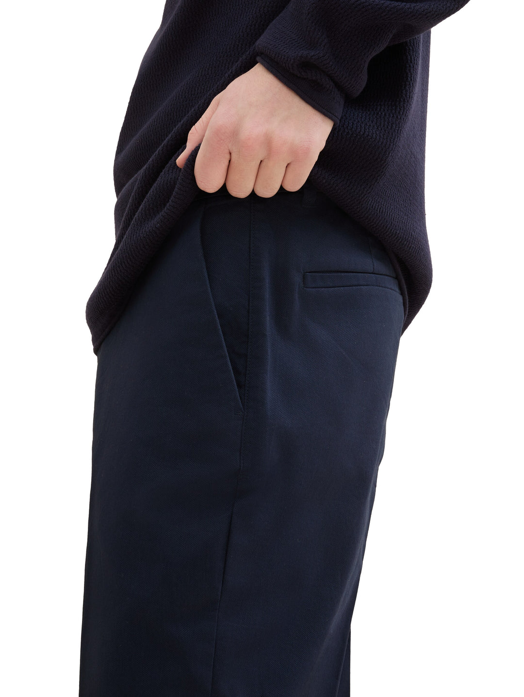 REGULAR TAPERED CHINO