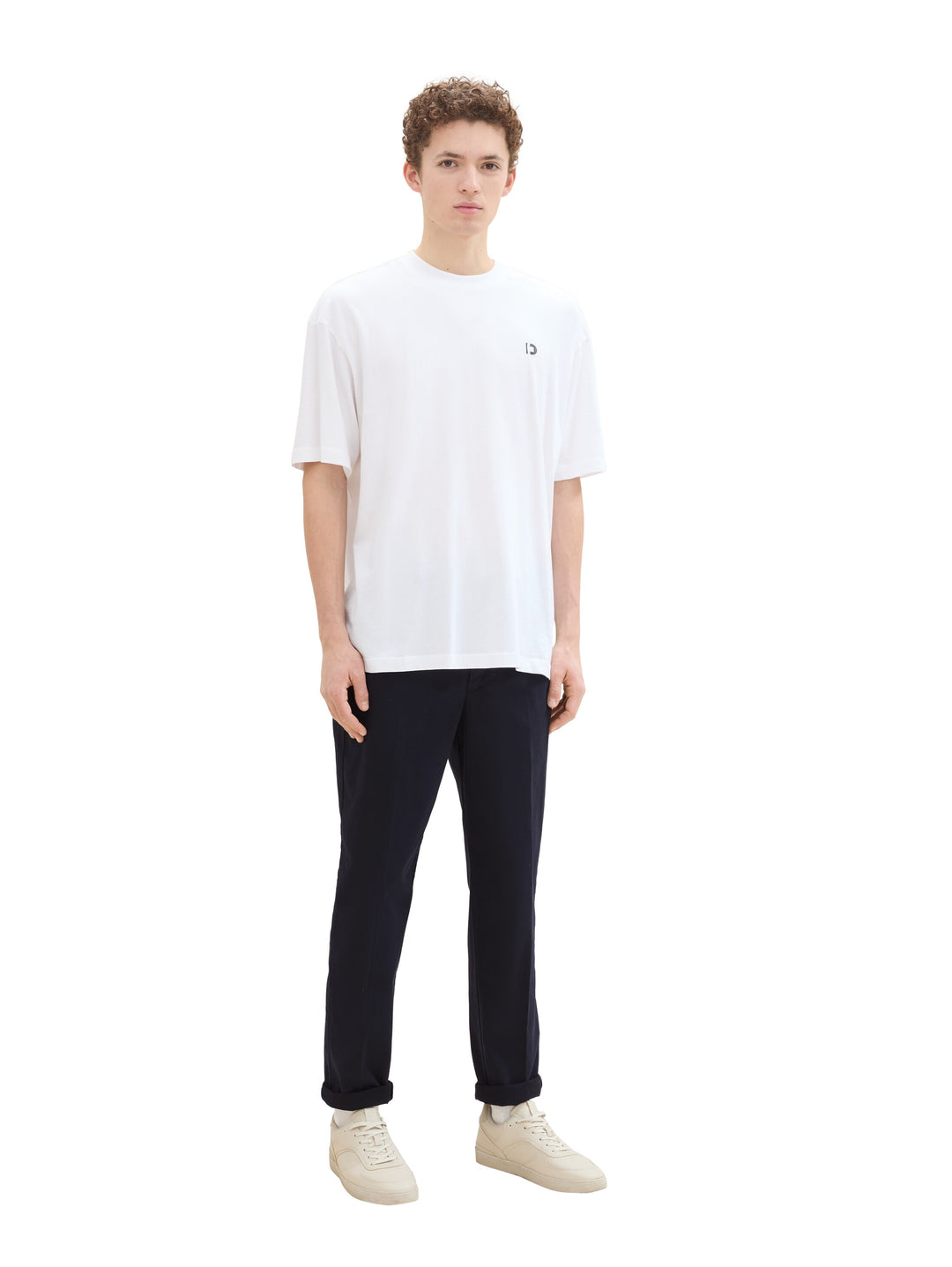 REGULAR TAPERED CHINO