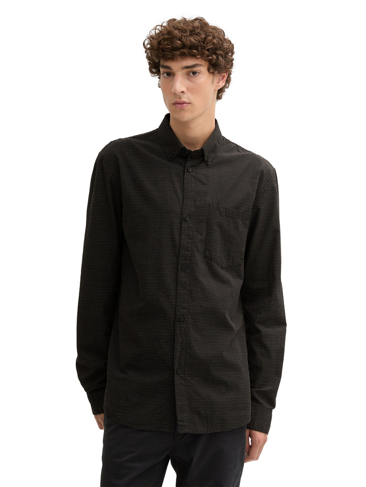 FITTED STRUCTURED SHIRT