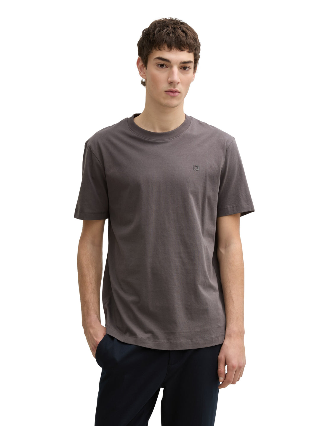 ROUNDED HEM T-SHIRT