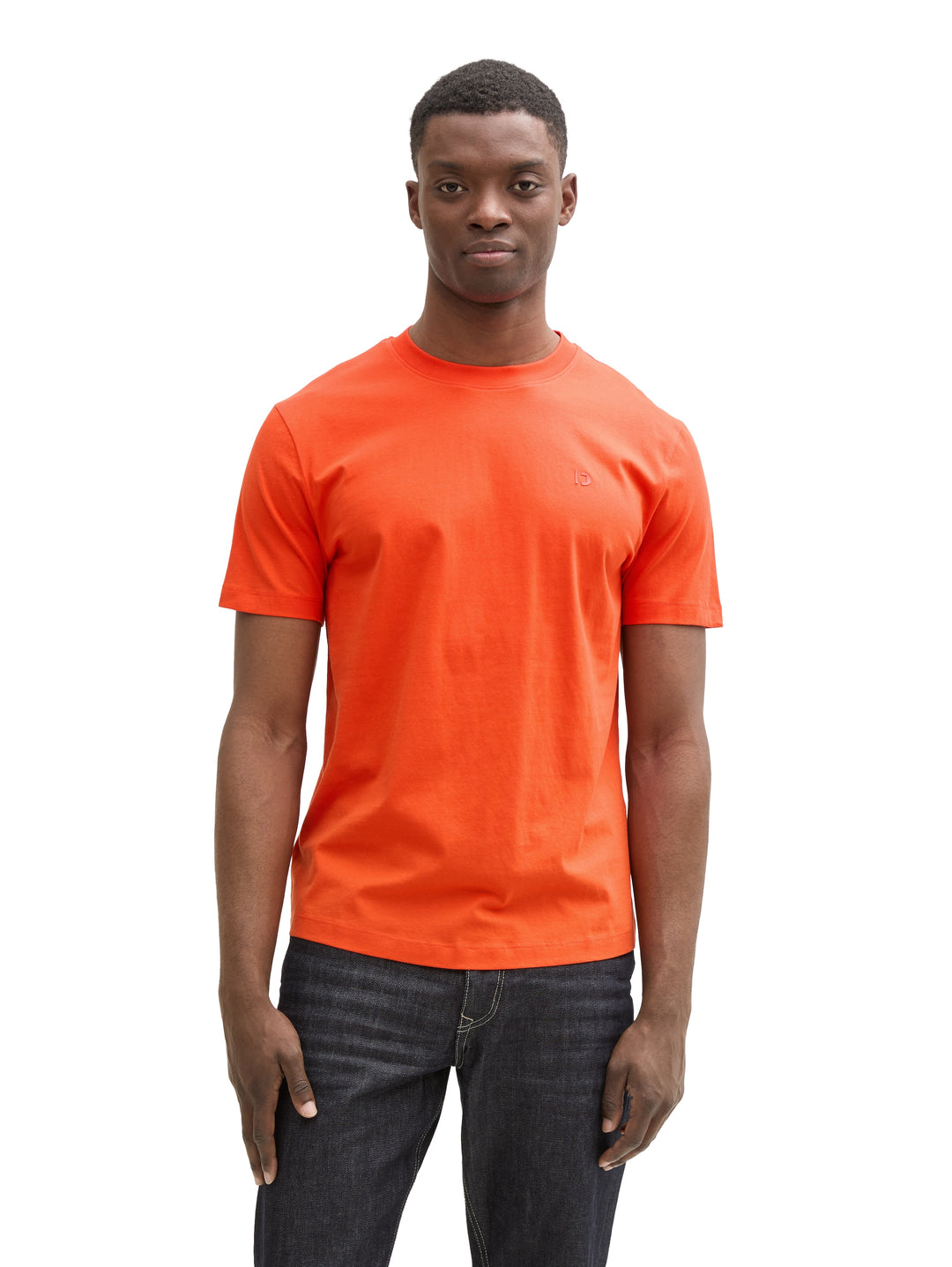 ROUNDED HEM T-SHIRT