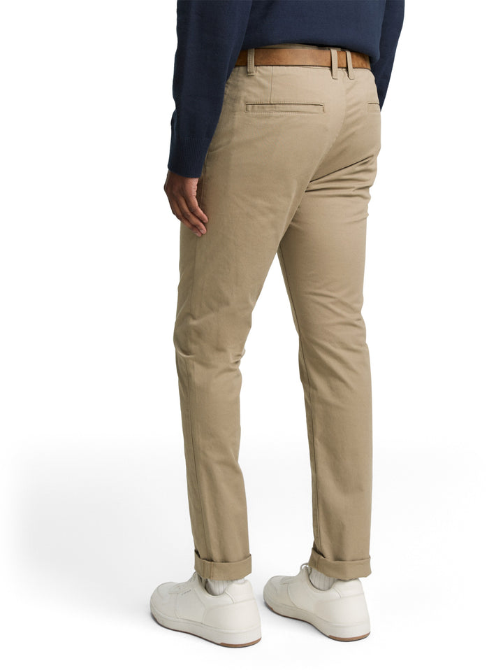SLIM CHINO WITH BELT