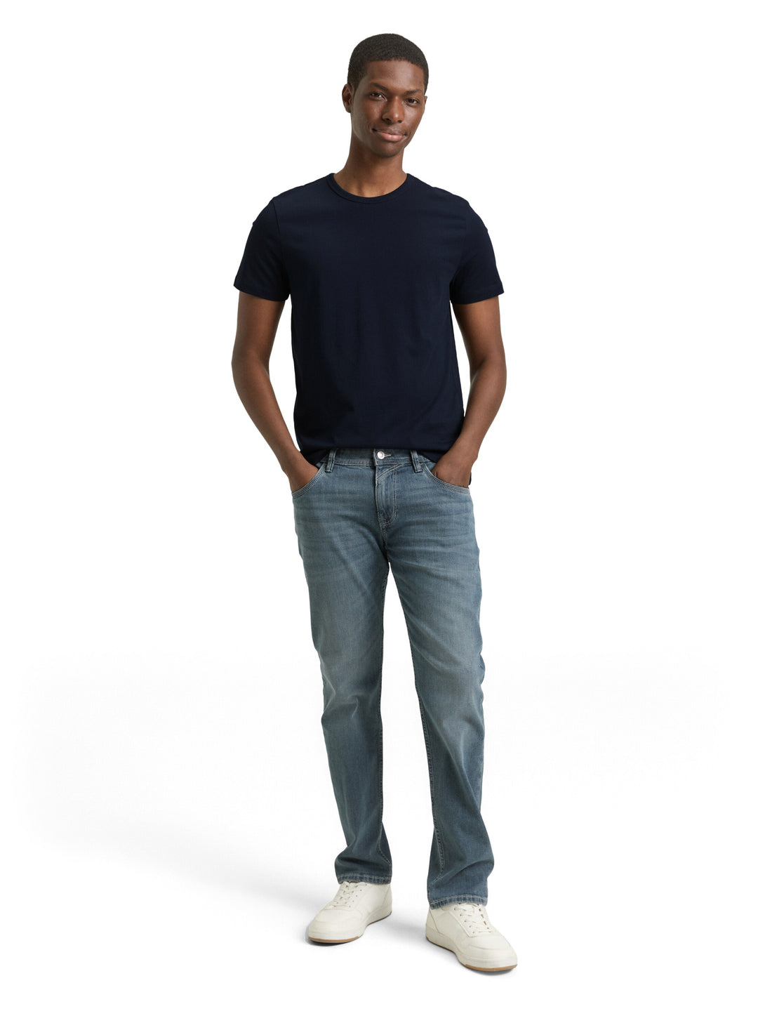 SLIM FIT T-SHIRT
