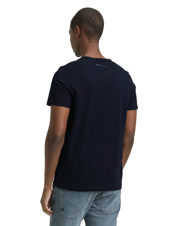 SLIM FIT T-SHIRT