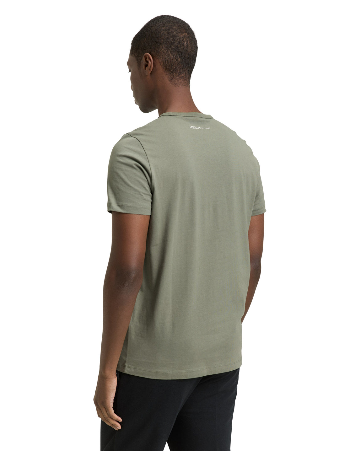 SLIM FIT T-SHIRT