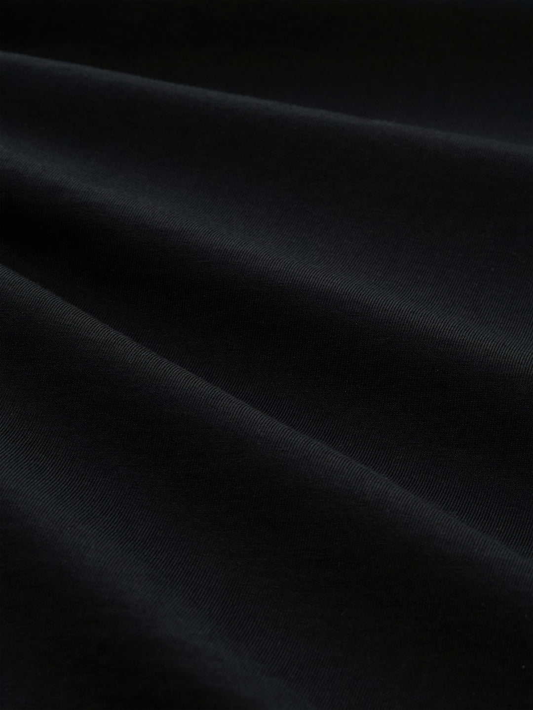 SLIM FIT T-SHIRT