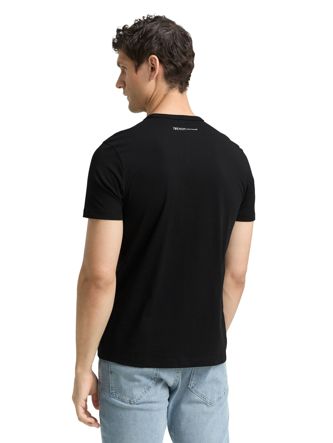 SLIM FIT T-SHIRT