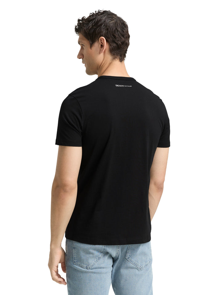 SLIM FIT T-SHIRT