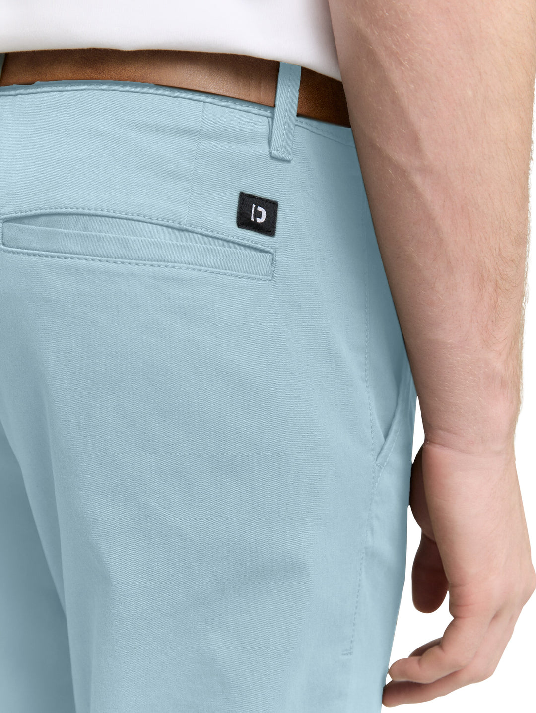 SLIM CHINO WITH BELT