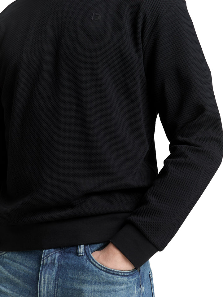 STRUCTURED CREW NECK