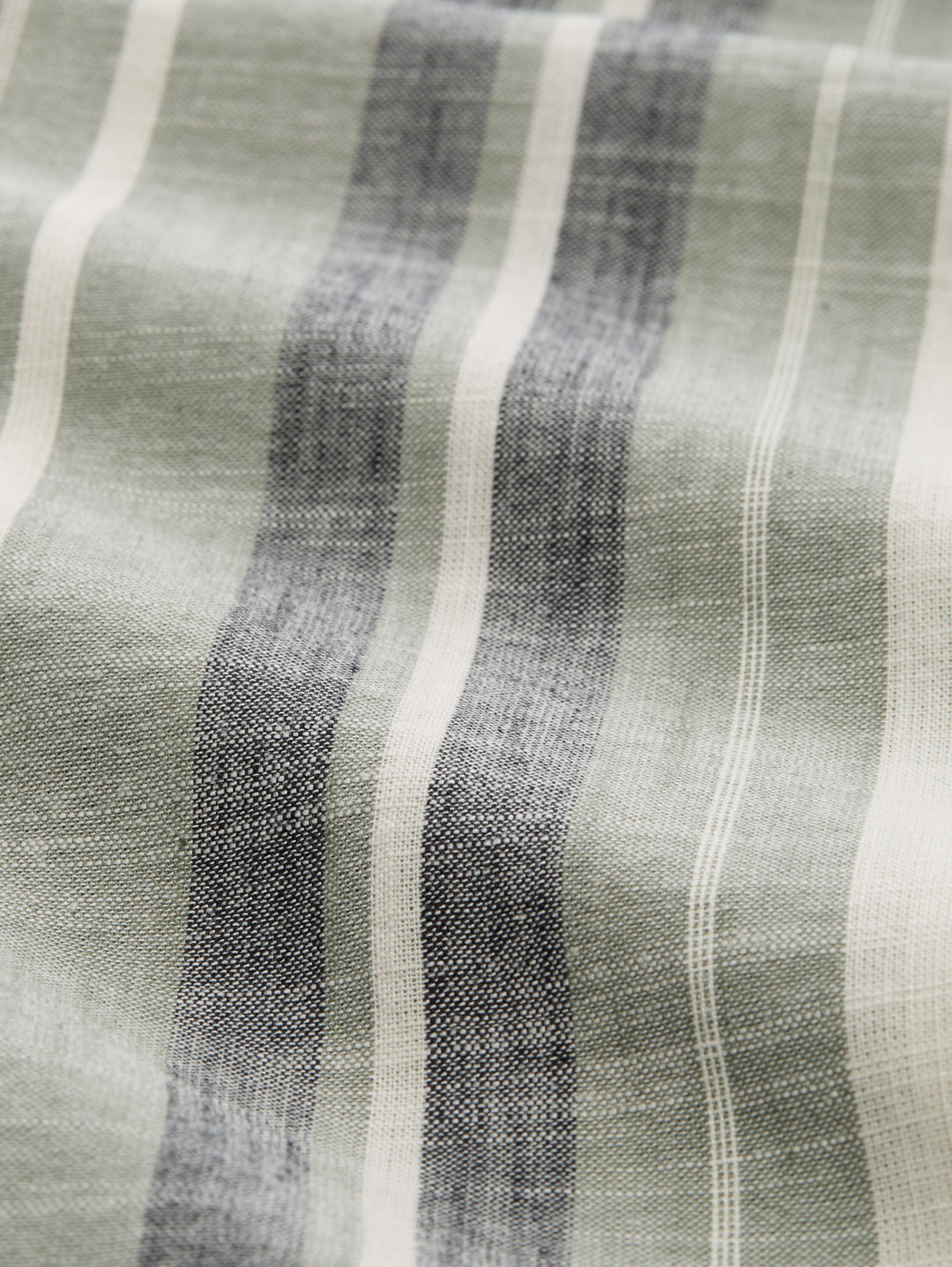 LOOSE FIT STRAIGHT HEM SHIRT