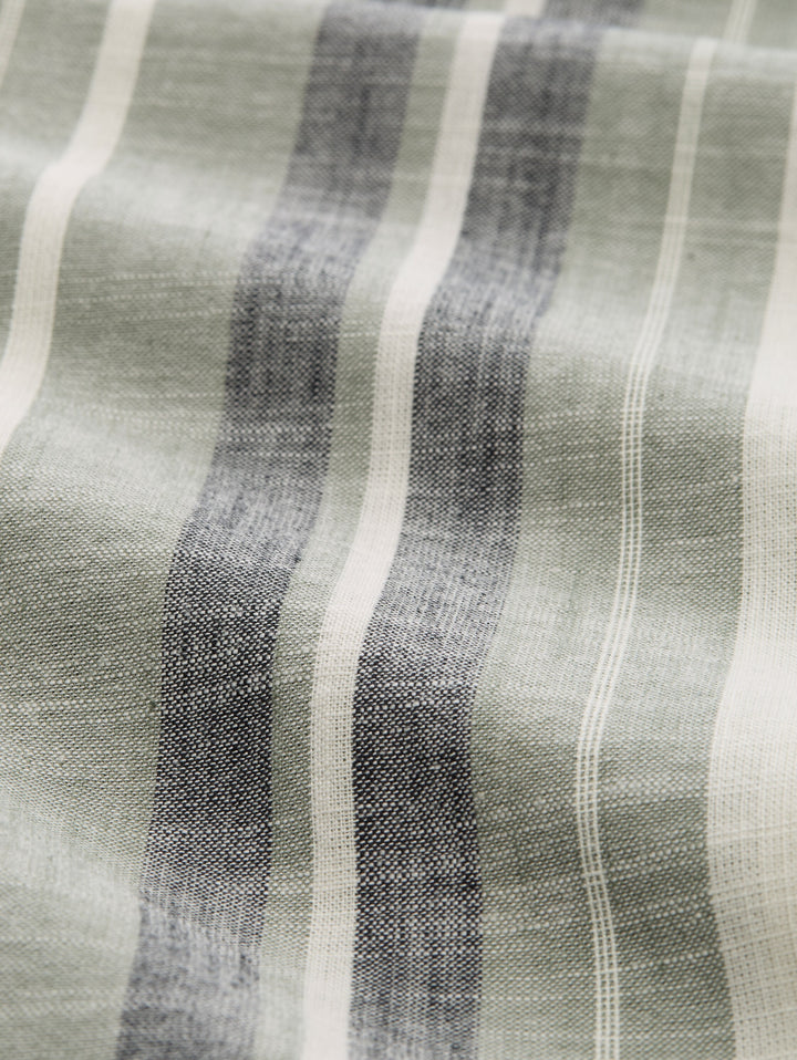 LOOSE FIT STRAIGHT HEM SHIRT