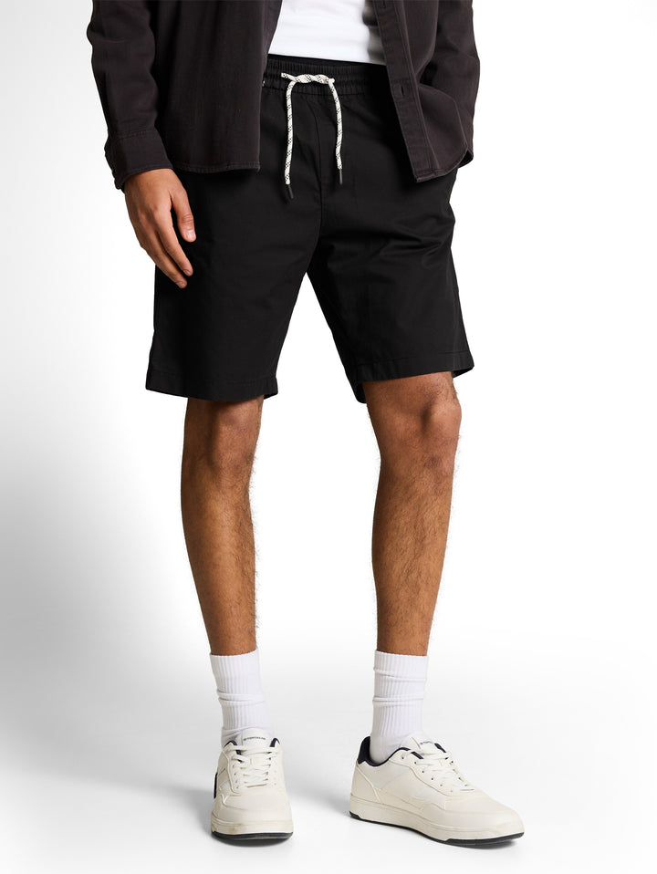 REGULAR ELASTIC WAIST SHORT