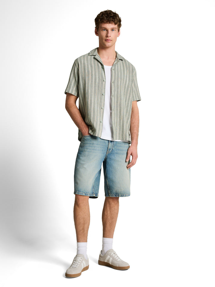 RELAXED STRUCTURED STRIPED SHIRT