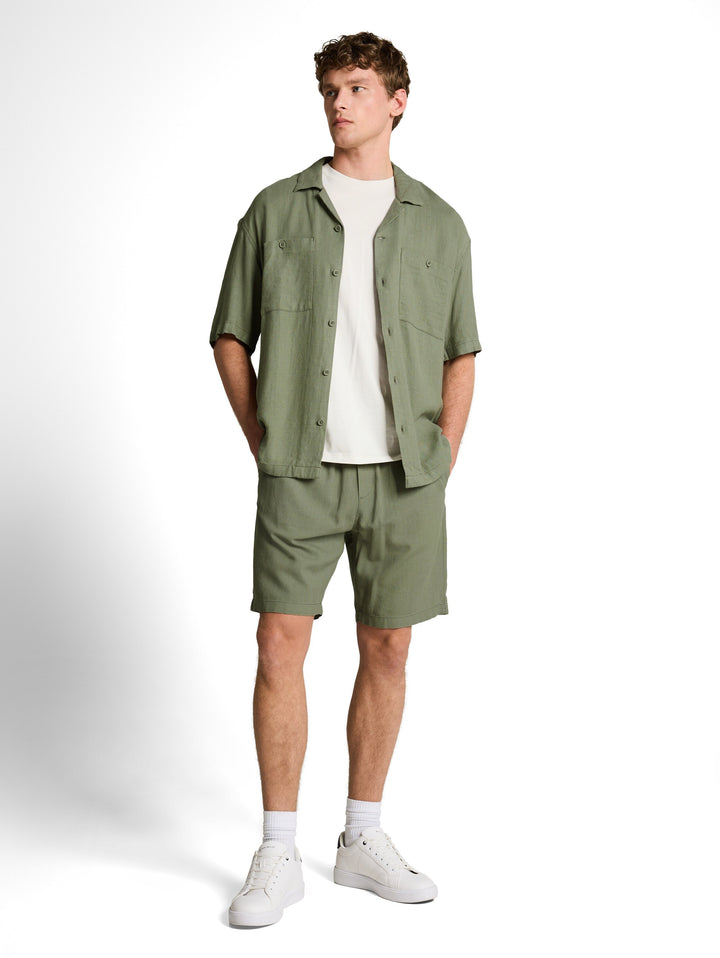RELAXED VISCOSE LINEN BEACH SHORTS