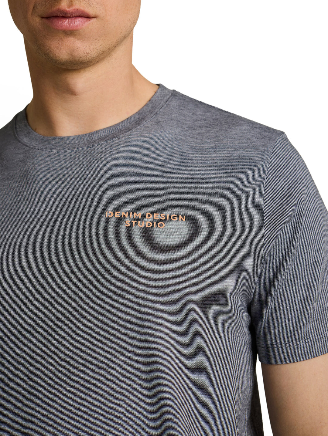 ROUNDED HEM FINESTRIPE T-SHIRT