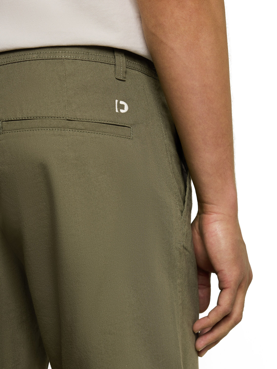 BASIC CHINO SHORTS