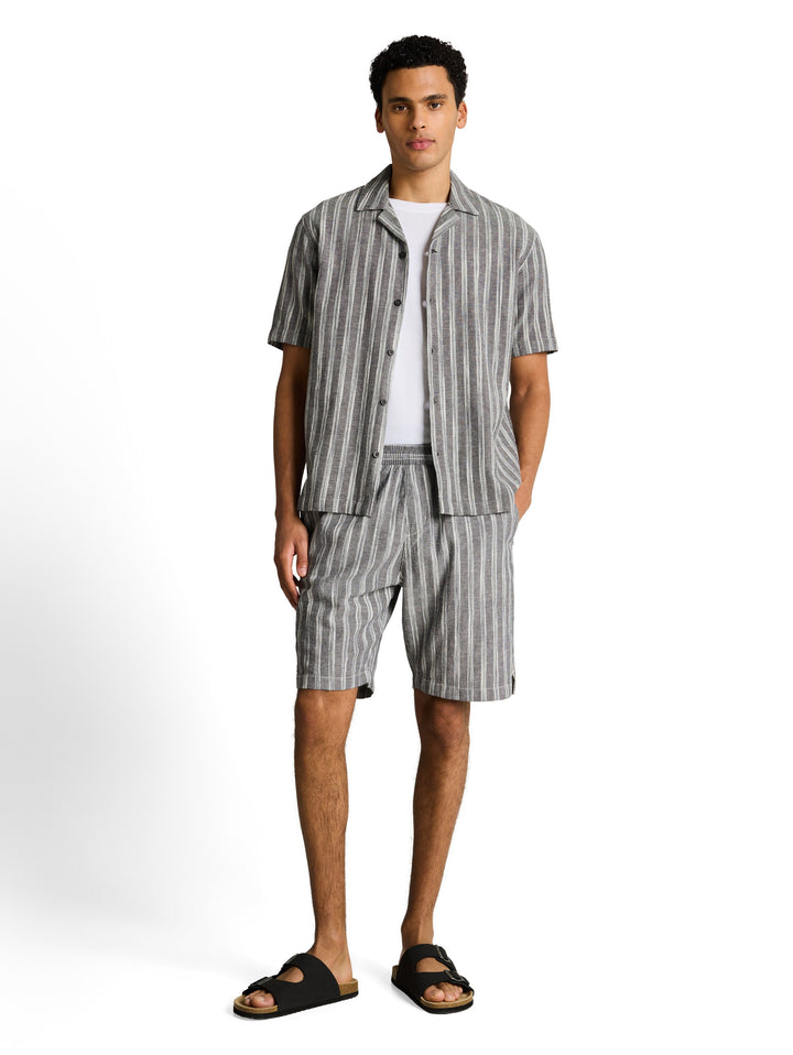 STRUCTURED LINEN OPTIC BEACH SHORTS