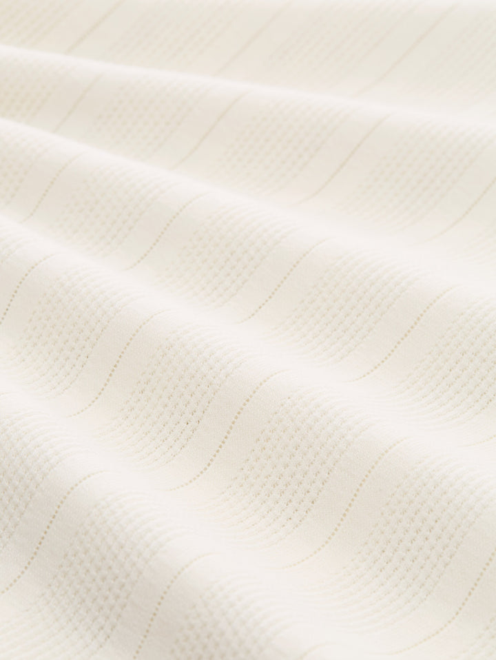 STRUCTURED T-SHIRT